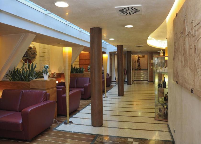 Veneto Noale Lobby