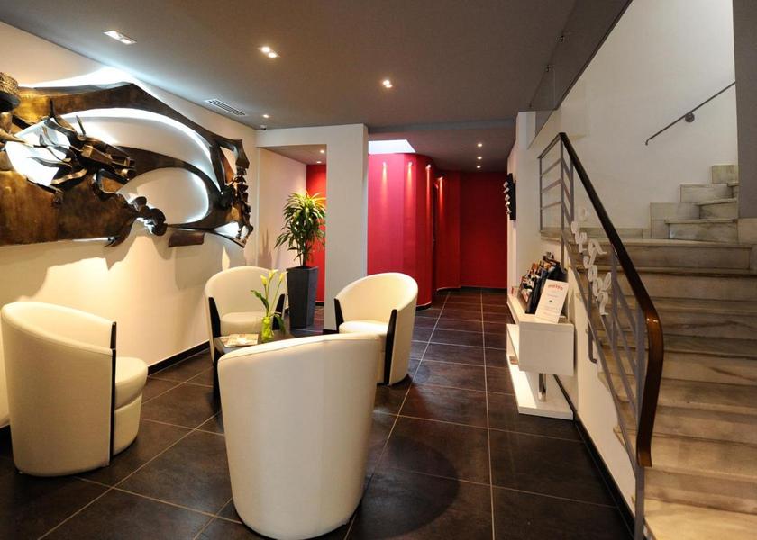Occitanie Tarbes Bar/lounge