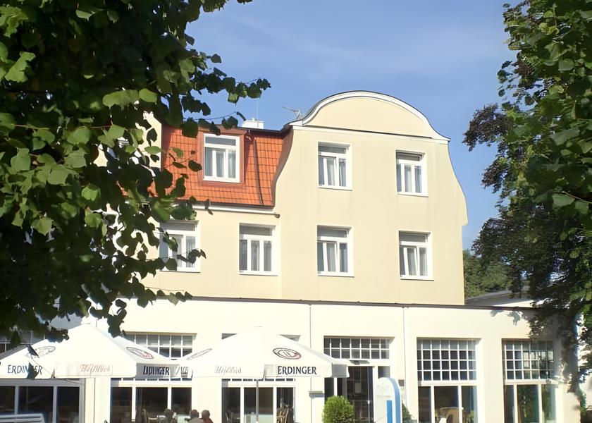 Mecklenburg-West Pomerania Kuehlungsborn Exterior view