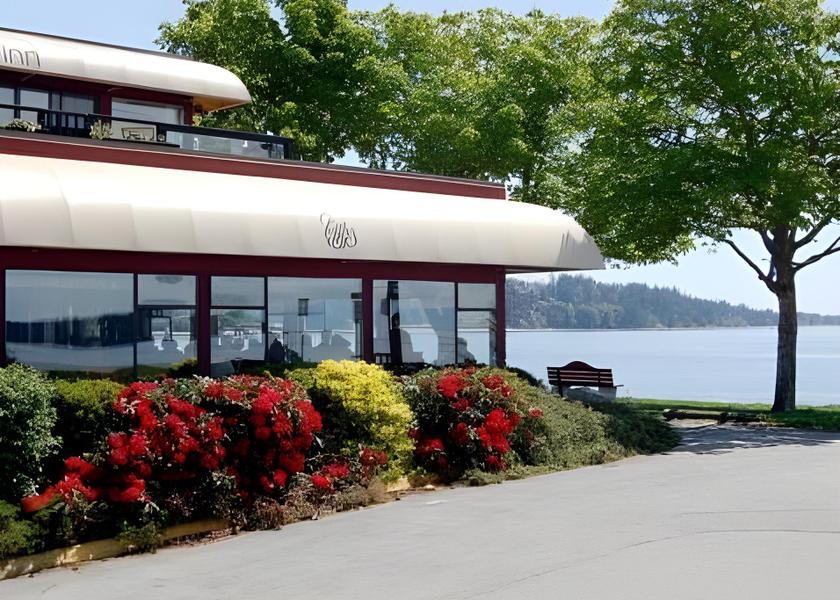 British Columbia Sechelt Exterior view