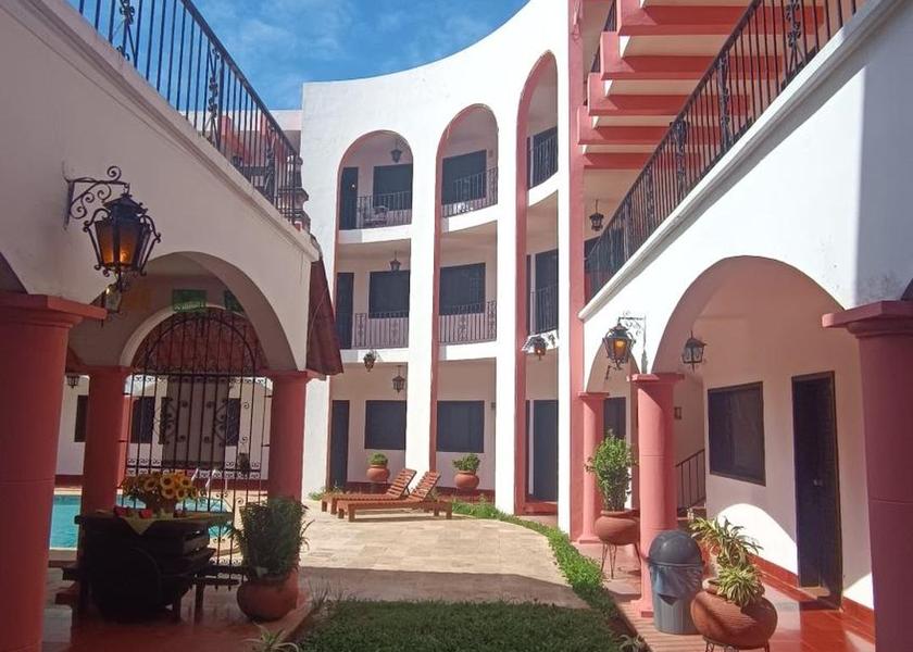 Yucatán Valladolid Exterior view