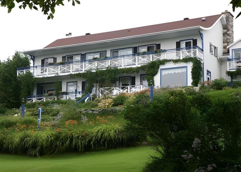 Quebec La Malbaie Interior view