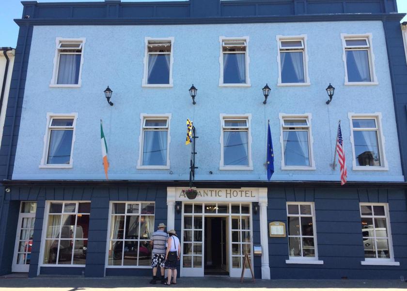 County Clare Lahinch Entrance