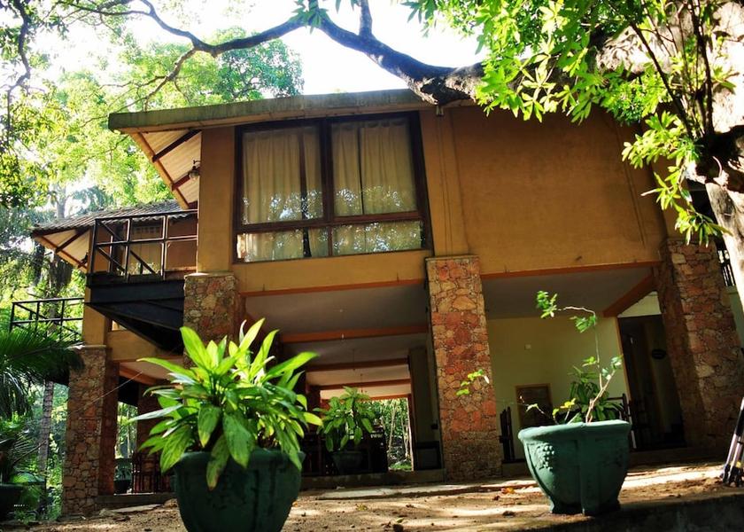 Sabaragamuwa Province Belihuloya Exterior