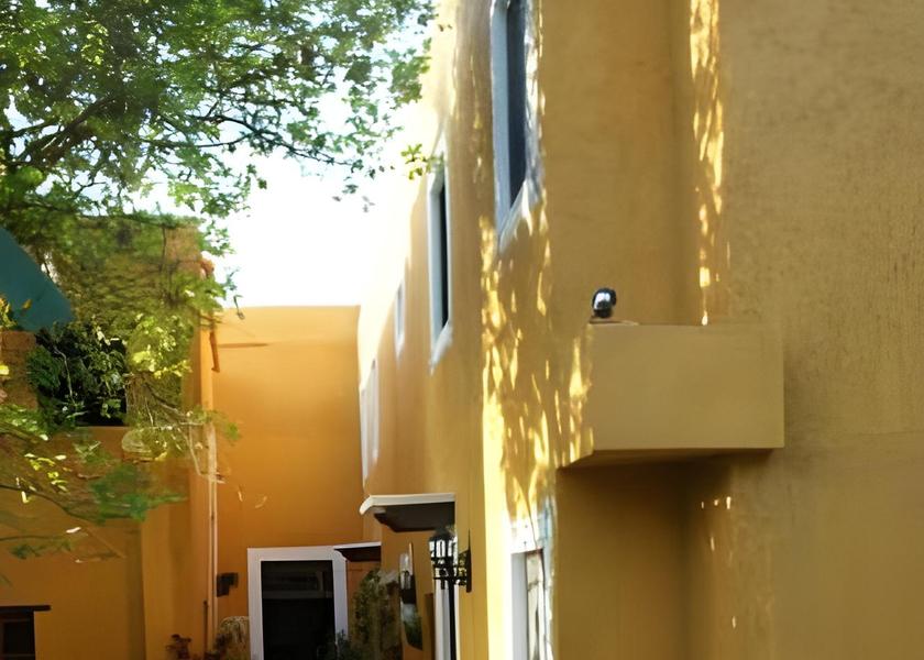Yucatán Valladolid Exterior view