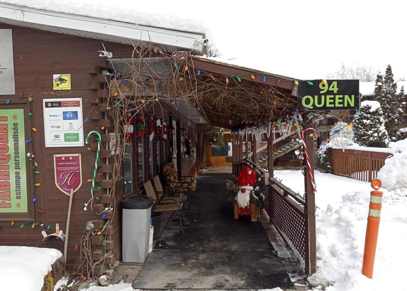 Quebec Sherbrooke Facilities