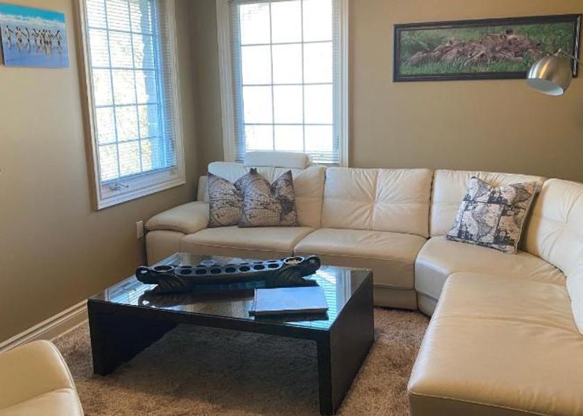 Ontario Niagara-on-the-Lake Shared lounge/TV area