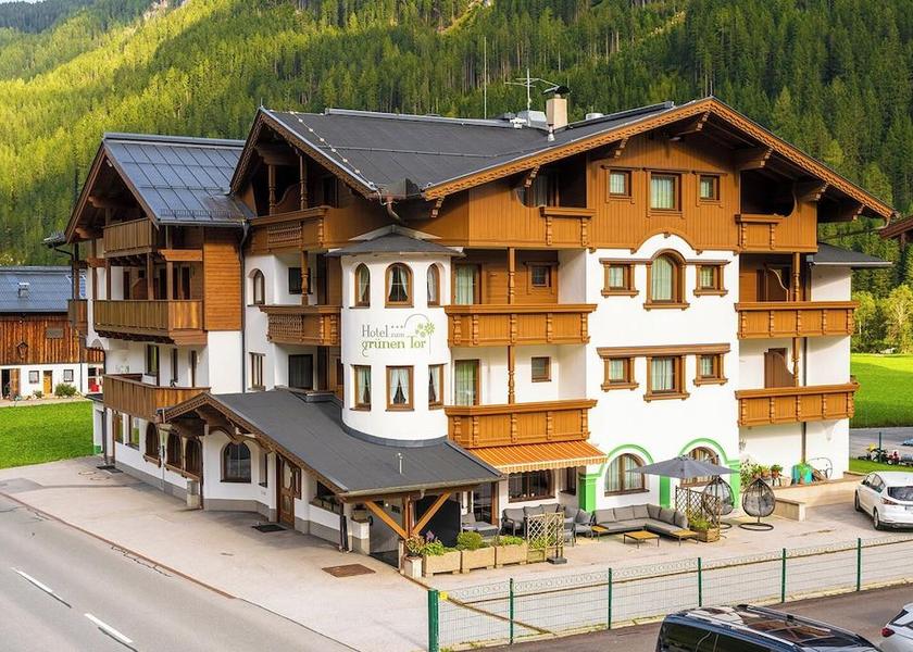 Tyrol Tux 