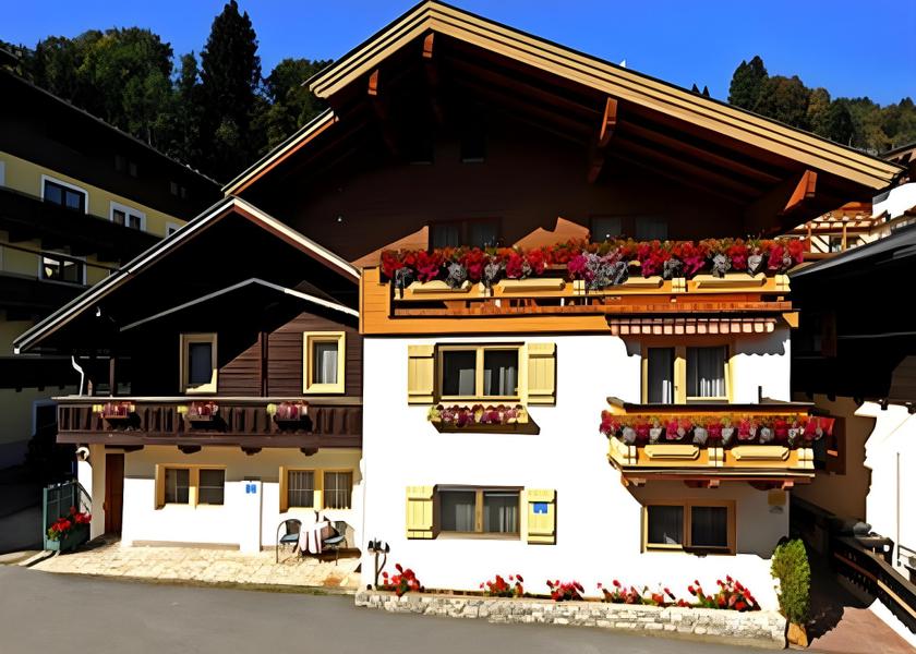 Salzburg State Saalbach-Hinterglemm Exterior view