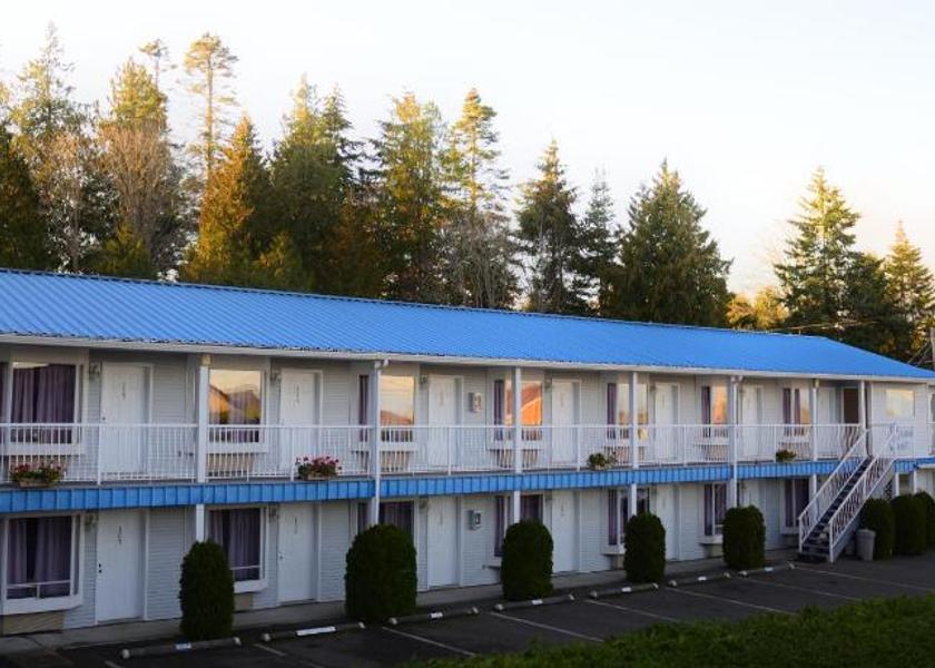 British Columbia Qualicum Beach Exterior view