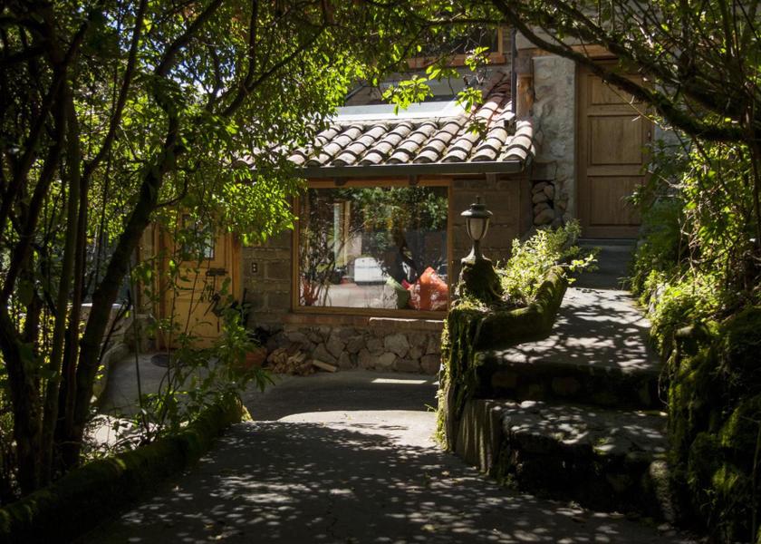 Pichincha Quito Hotel Exterior