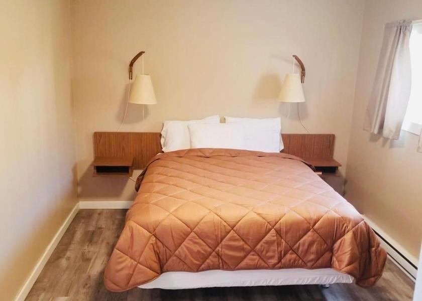 British Columbia Penticton One-Bedroom Suite with Kitchen