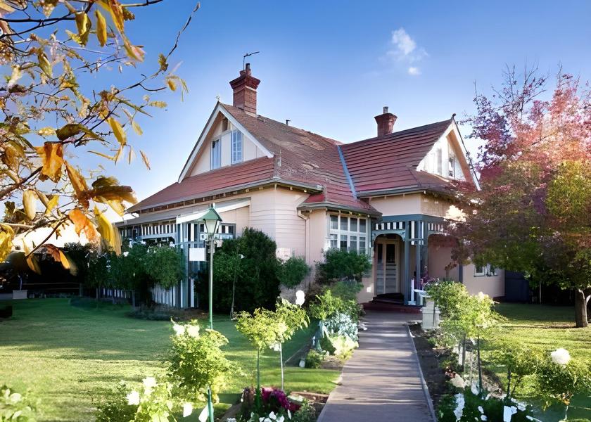 Victoria Bairnsdale Exterior view