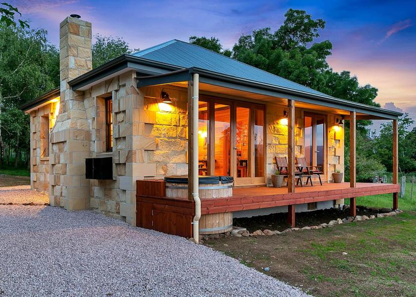 Tasmania Mole Creek Hotel Exterior
