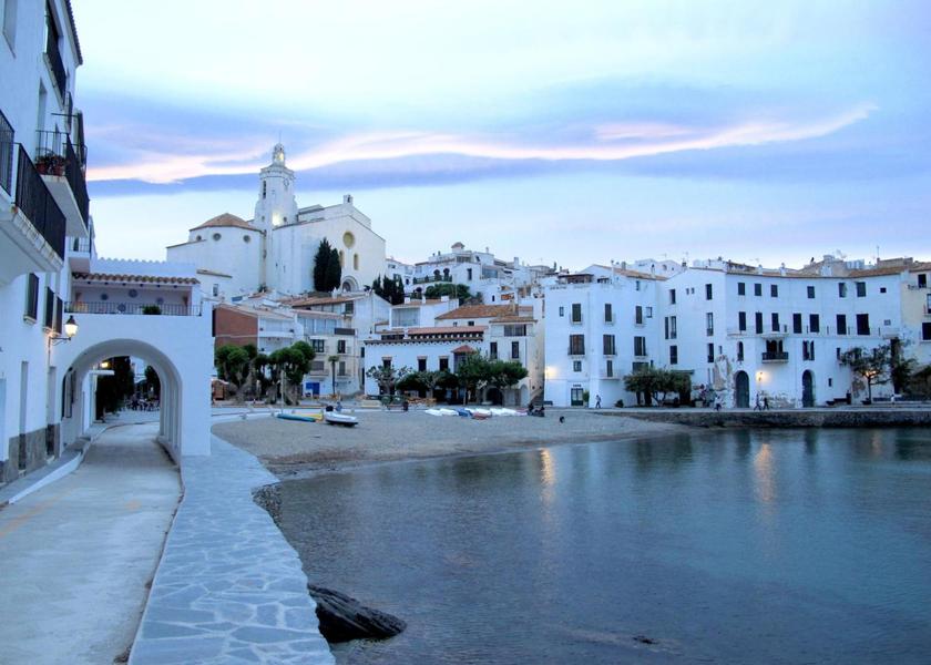 Catalonia Cadaqués Facilities