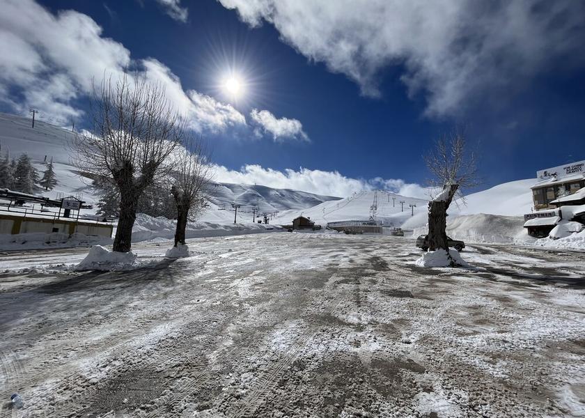 Keserwan-Jbeil Governorate Mzaar Kfardebian Exterior