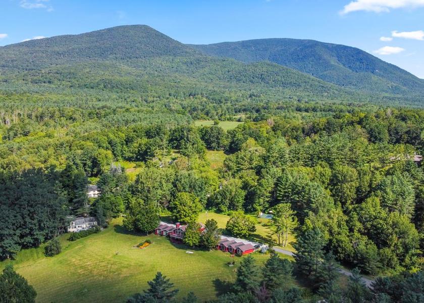 Vermont Manchester Center Surrounding environment