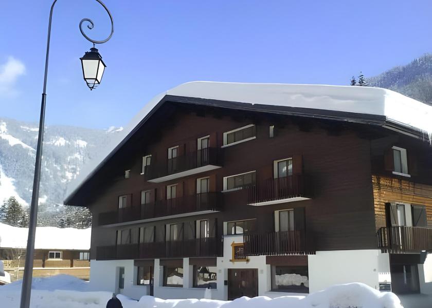 Auvergne-Rhône-Alpes Chatel Hotel Exterior