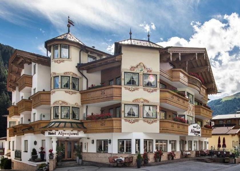 Tyrol Tux Exterior view