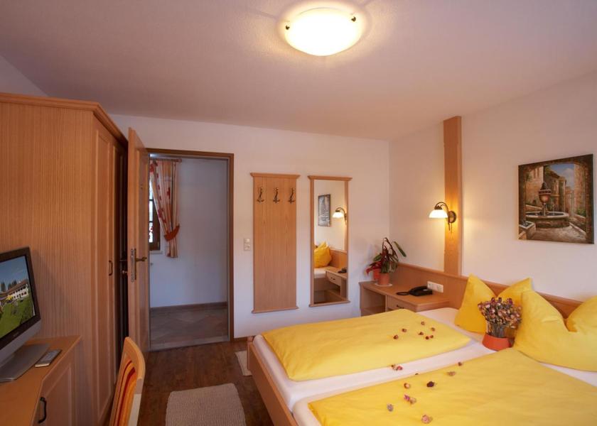 Tyrol Hoefen One-Bedroom Apartment