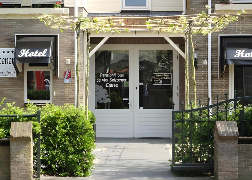 Zeeland Renesse Entrance