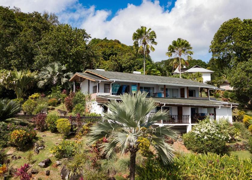  Praslin Island Exterior view