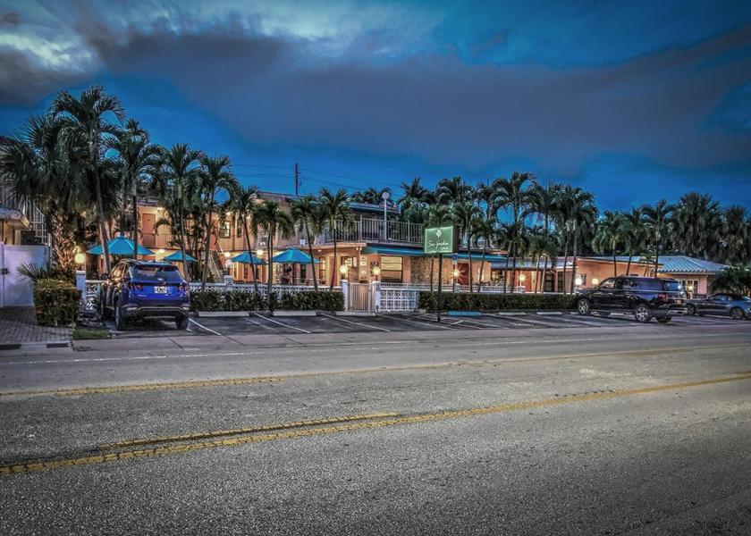 Florida Lauderdale-by-the-Sea Exterior view