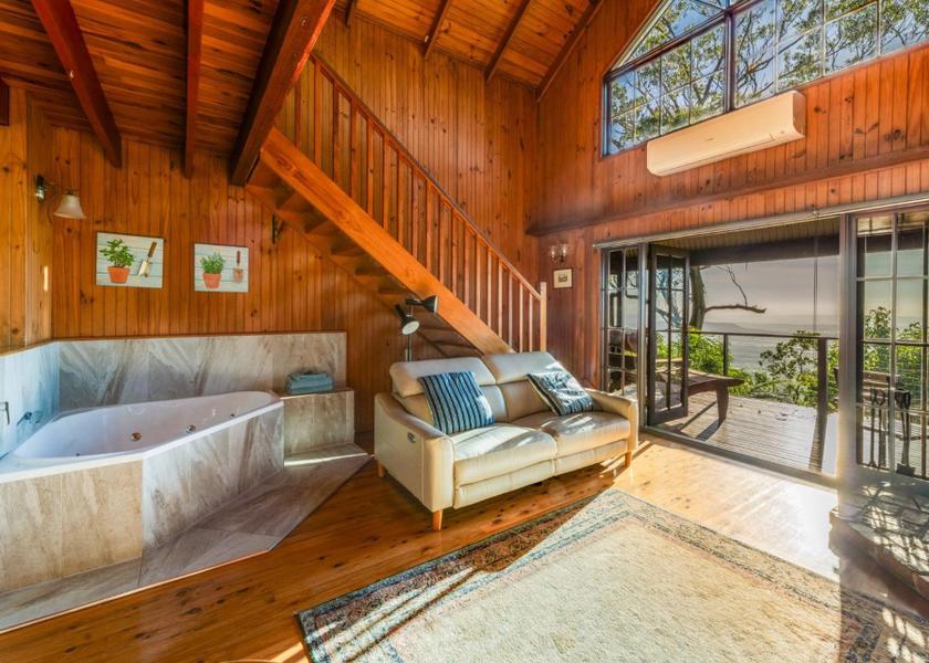 Queensland Tamborine Mountain Public Areas