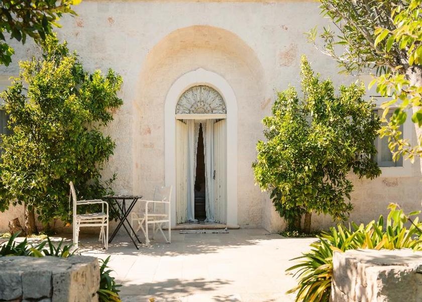 Puglia Locorotondo Hotel Exterior