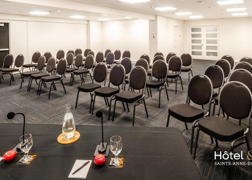 Quebec Sainte-Anne-des-Monts Meeting room / ballrooms
