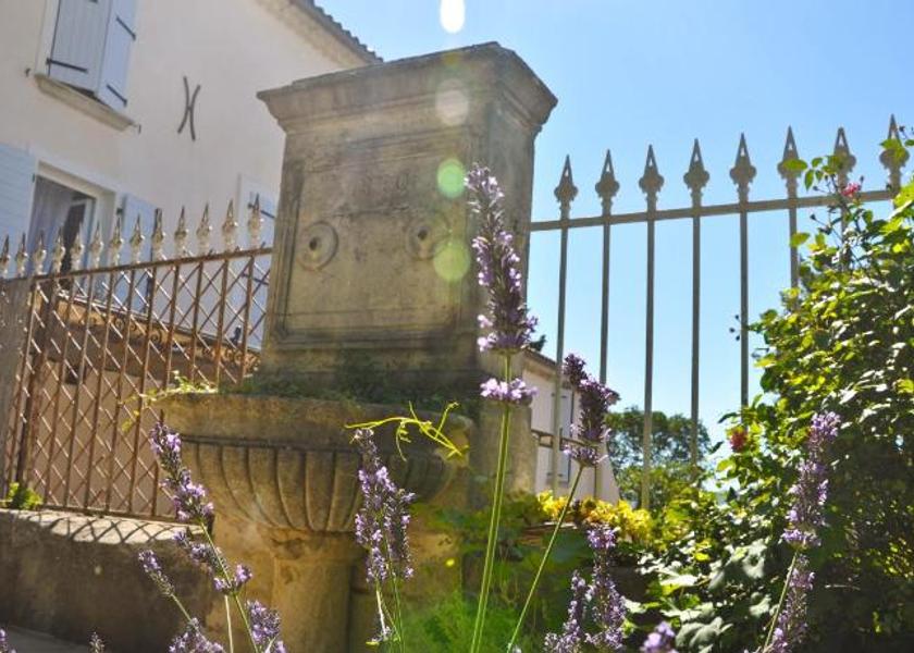 Provence-Alpes-Côte d'Azur Montfort Facilities