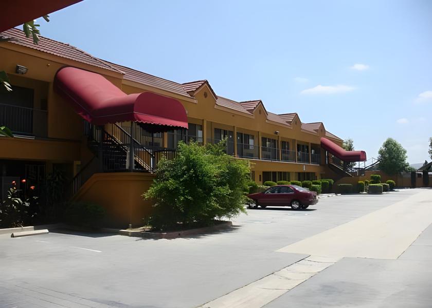 California La Puente Exterior view