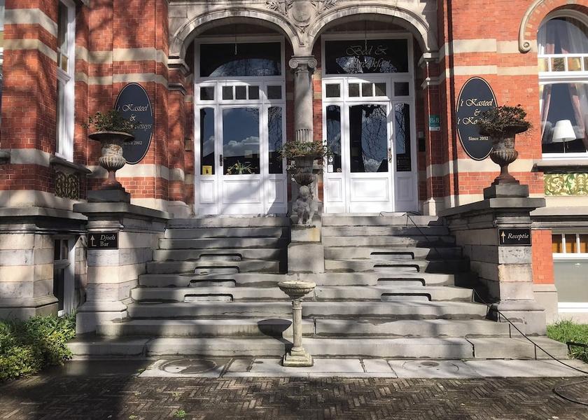 Flemish Region Veurne Reception