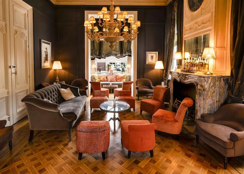 Flemish Region Veurne Bar (on property)