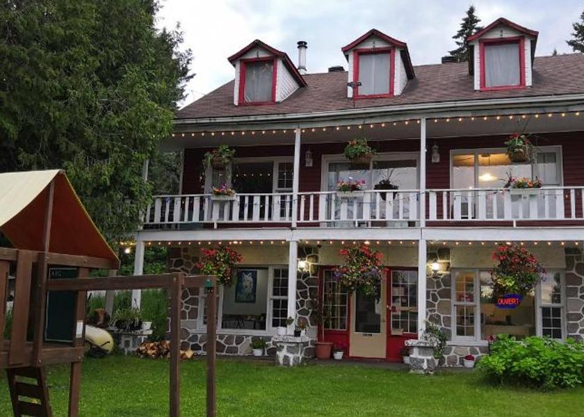 Quebec Val David Exterior view