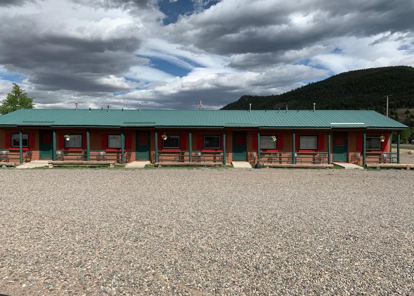 Colorado South Fork Hotel Exterior