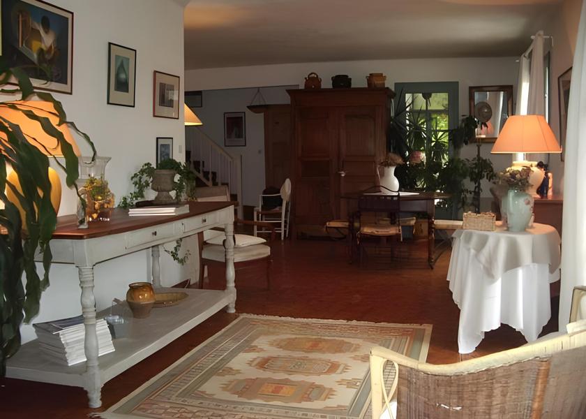 Occitanie Pujaut Interior view