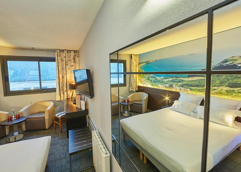 Brittany Camaret-sur-Mer Club Room