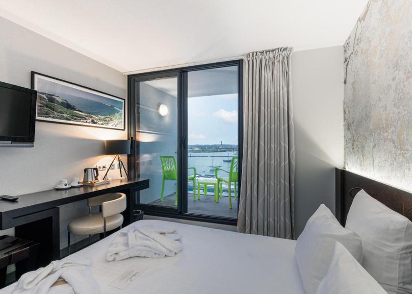 Brittany Camaret-sur-Mer Double Room with Balcony and Sea View
