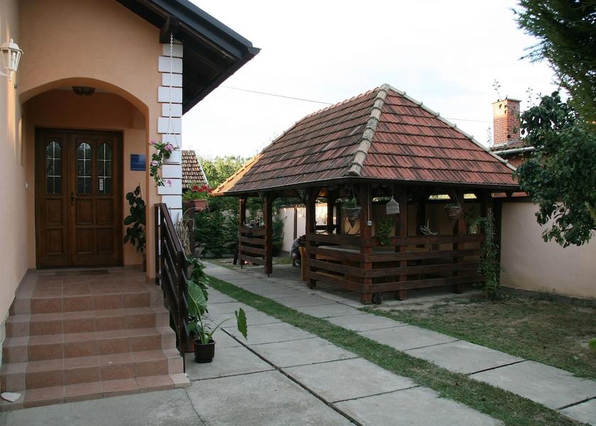 Osijek-Baranja Bilje Front of property
