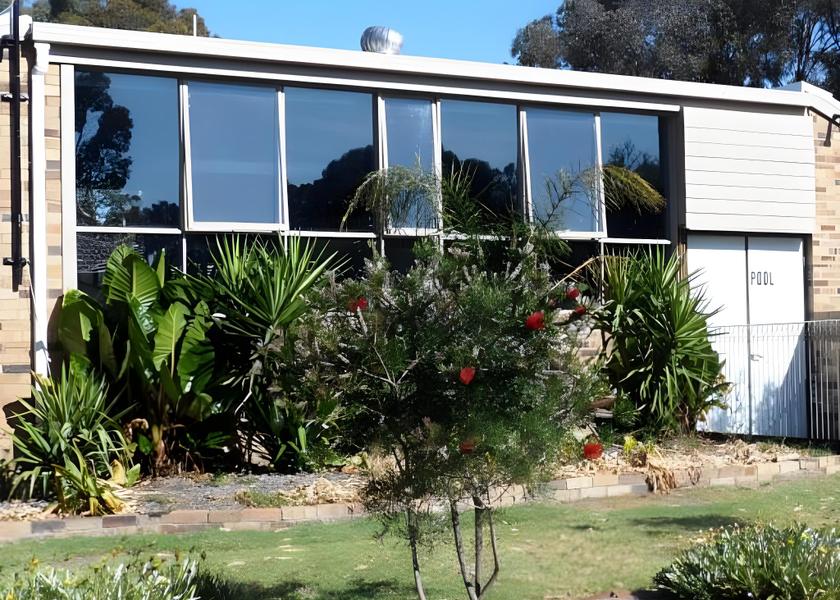 Victoria Stawell Exterior view