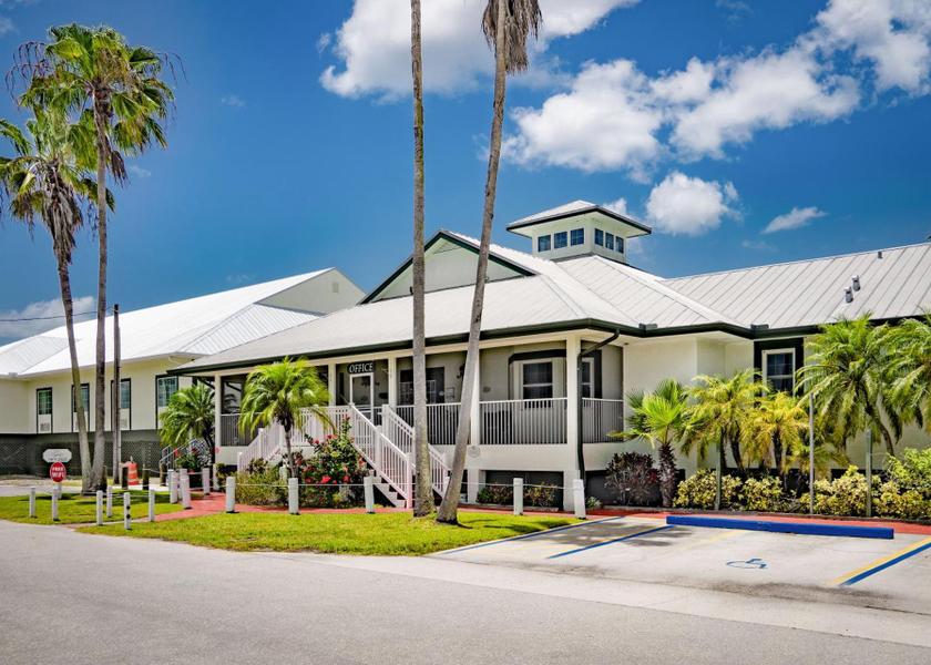 Florida Everglades City Entrance