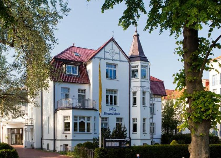 Mecklenburg-West Pomerania Kuehlungsborn Entrance
