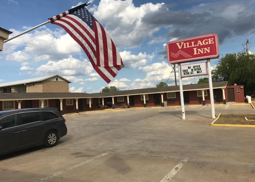 Texas Cotulla Entrance