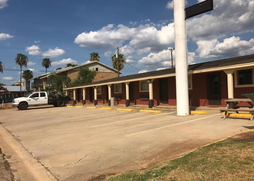 Texas Cotulla Exterior view