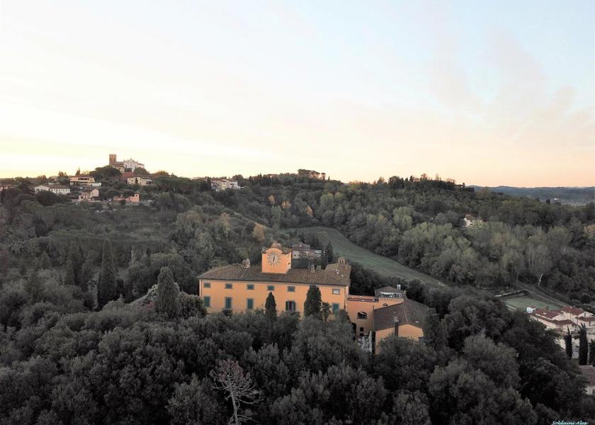 Tuscany San Miniato Entrance