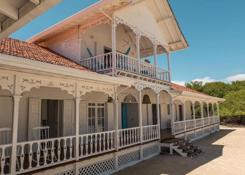 Bolívar Cartagena Exterior view
