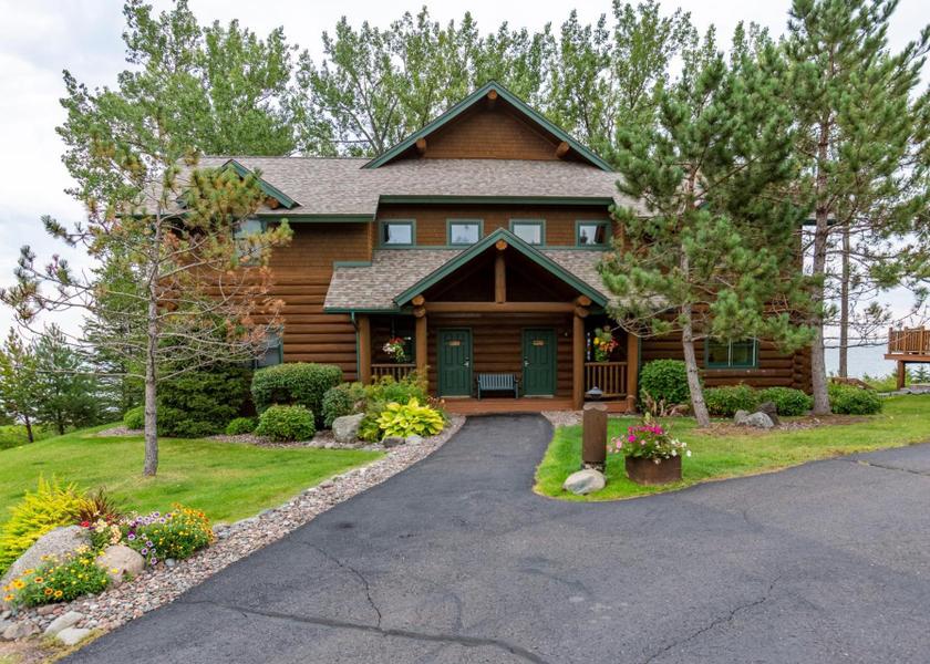 Minnesota Two Harbors Hotel Exterior