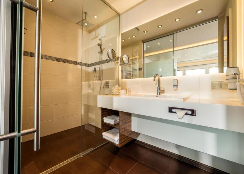 Styria Loipersdorf bei Fuerstenfeld Suite Carisma with Thermal Bath Access