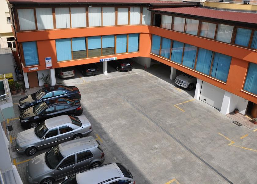 Durrës County Durrës Parking